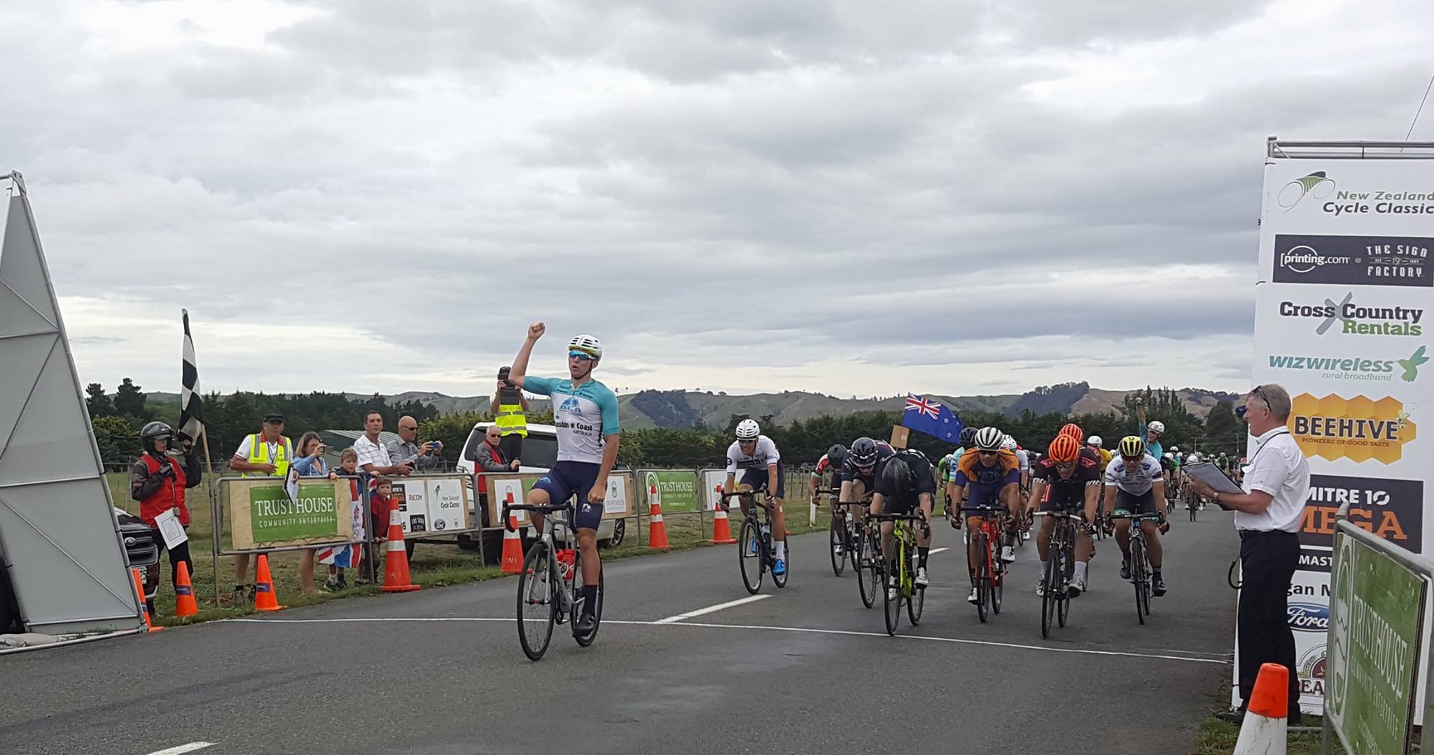 Кэмерон Скотт выиграл второй этап велогонки New Zealand Cycle Classic