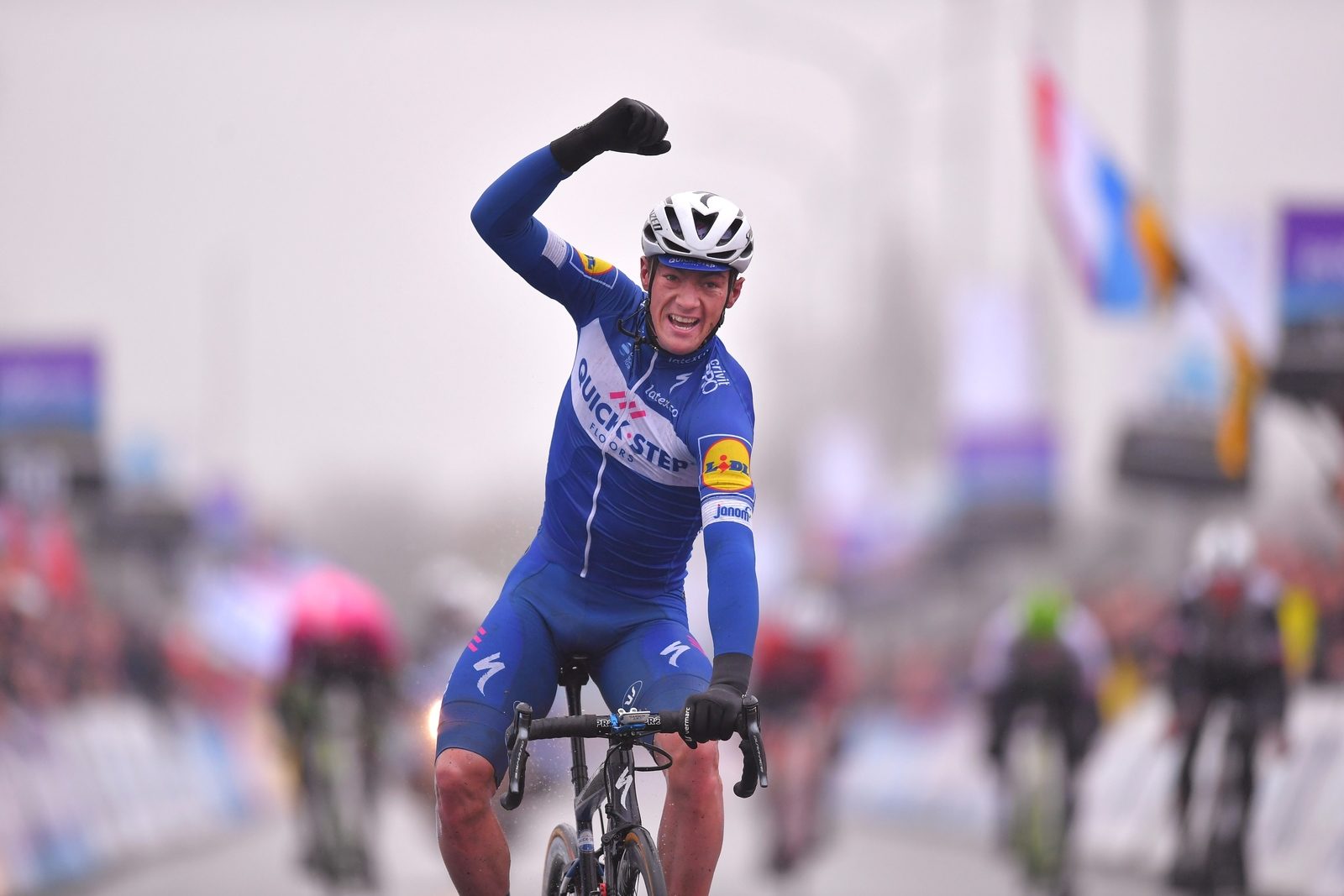 Ив Лампарт выиграл велогонку «Дварс дор Фландерен»