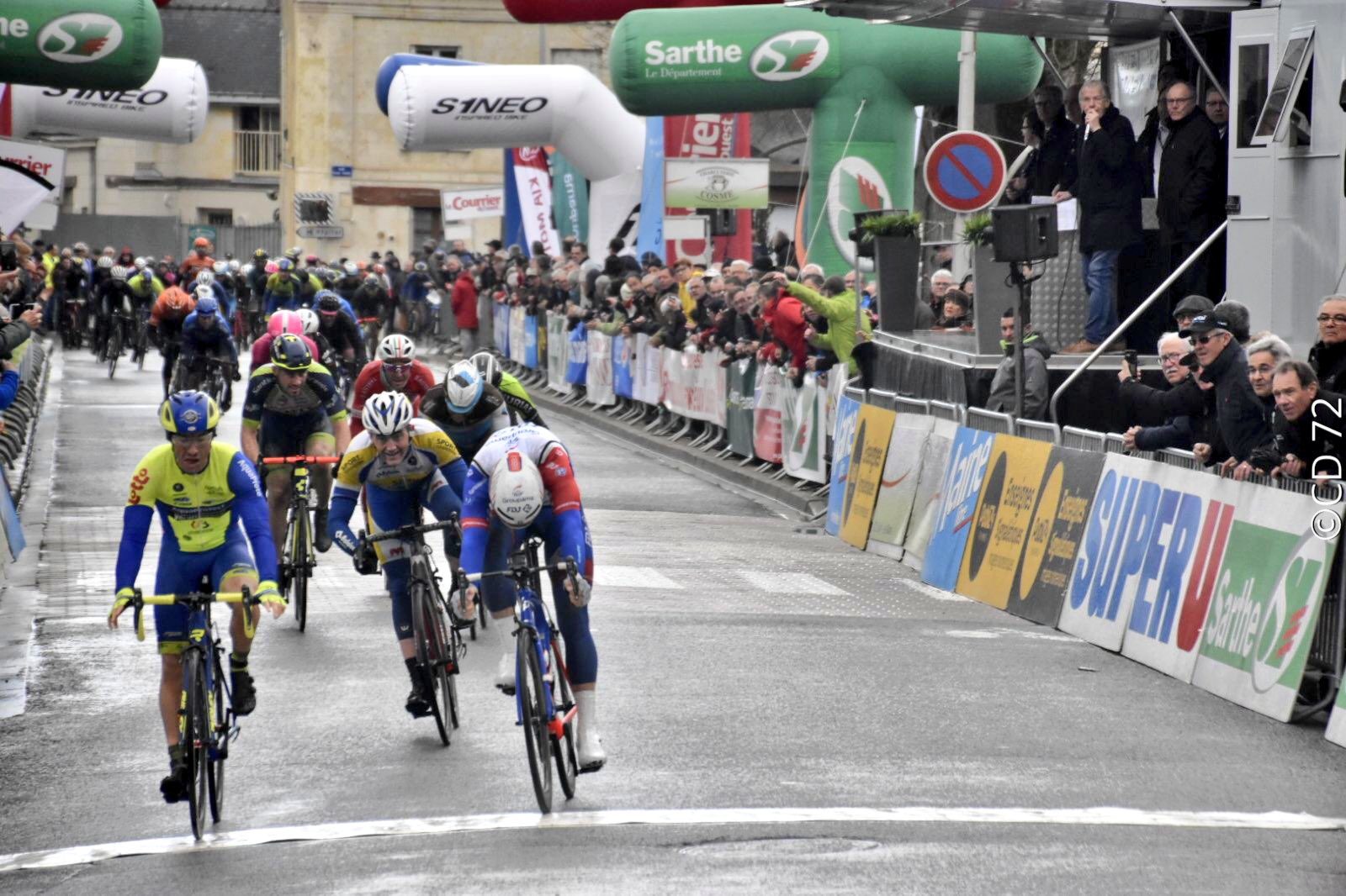 Жюстен Жюль одержал победу на первом этапе Circuit Cycliste Sarthe — Pays de la Loire