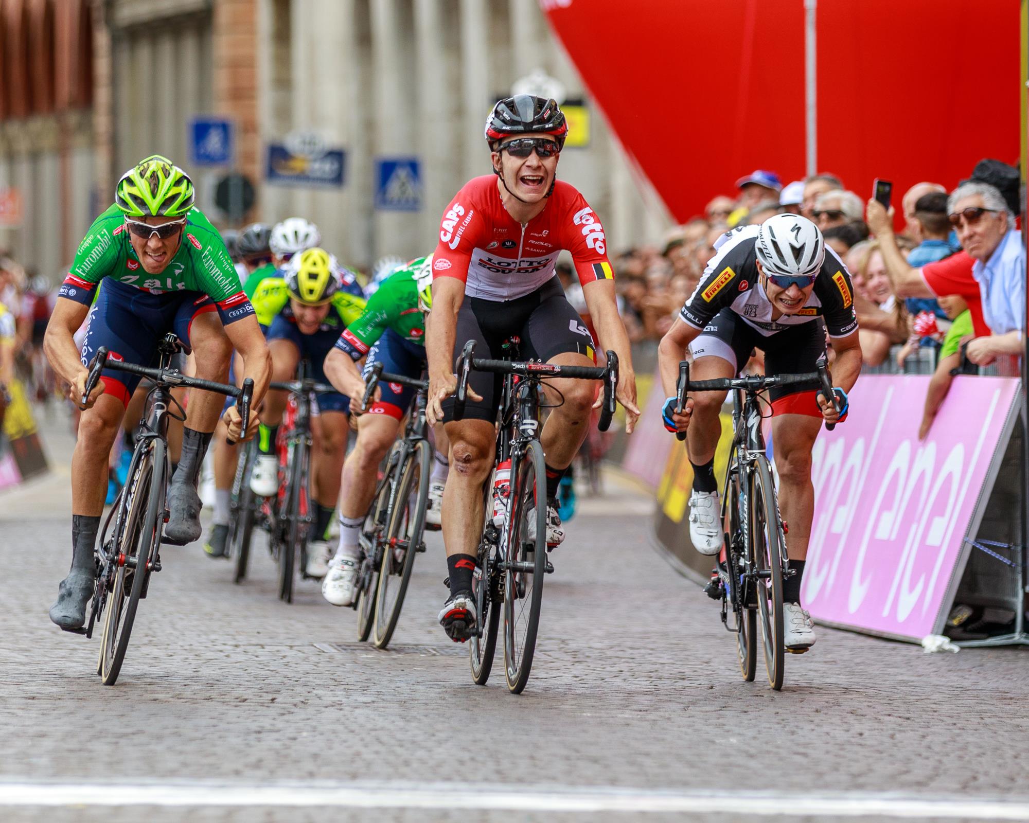 Джованни Лонарди выиграл первый этап «Джиро U23»