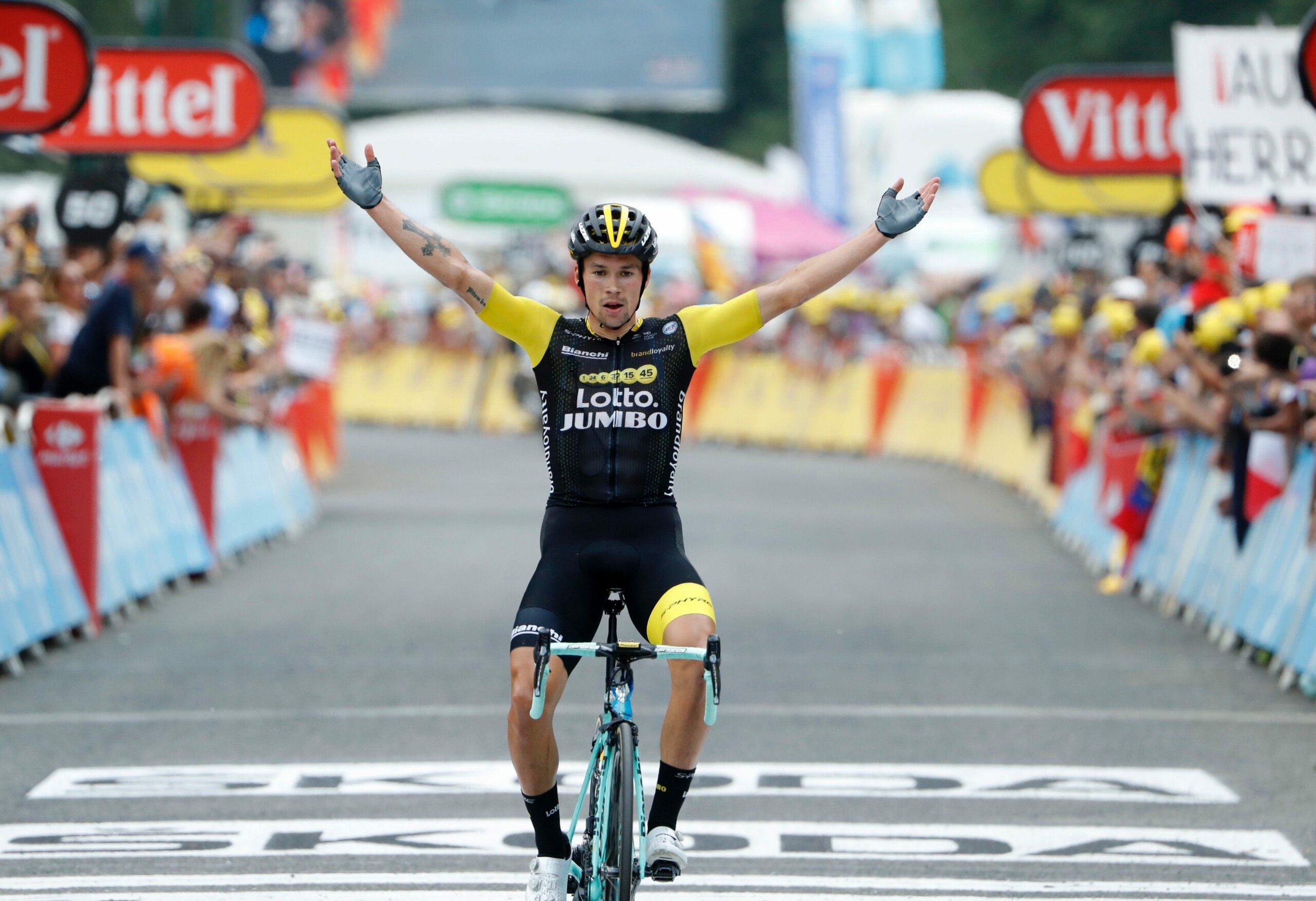 Примож Роглич выиграл 19-й этап «Тур де Франс» и вытеснил Криса Фрума из тройки лидеров