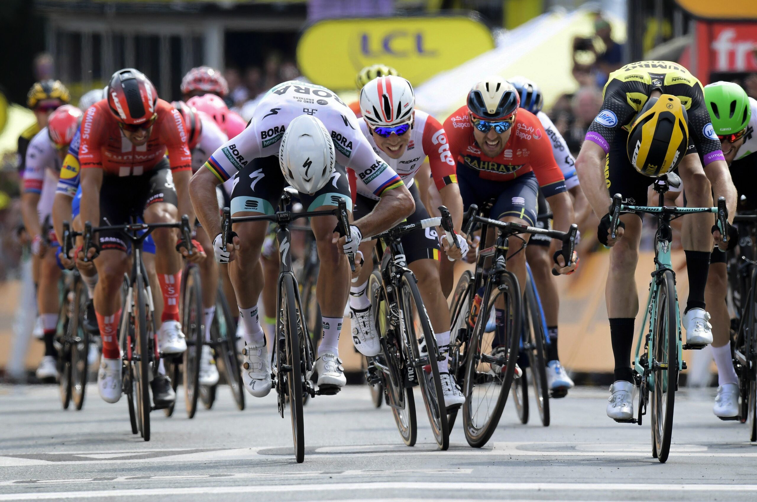 Мике Тёниссен выиграл первый этап «Тур де Франс — 2019»