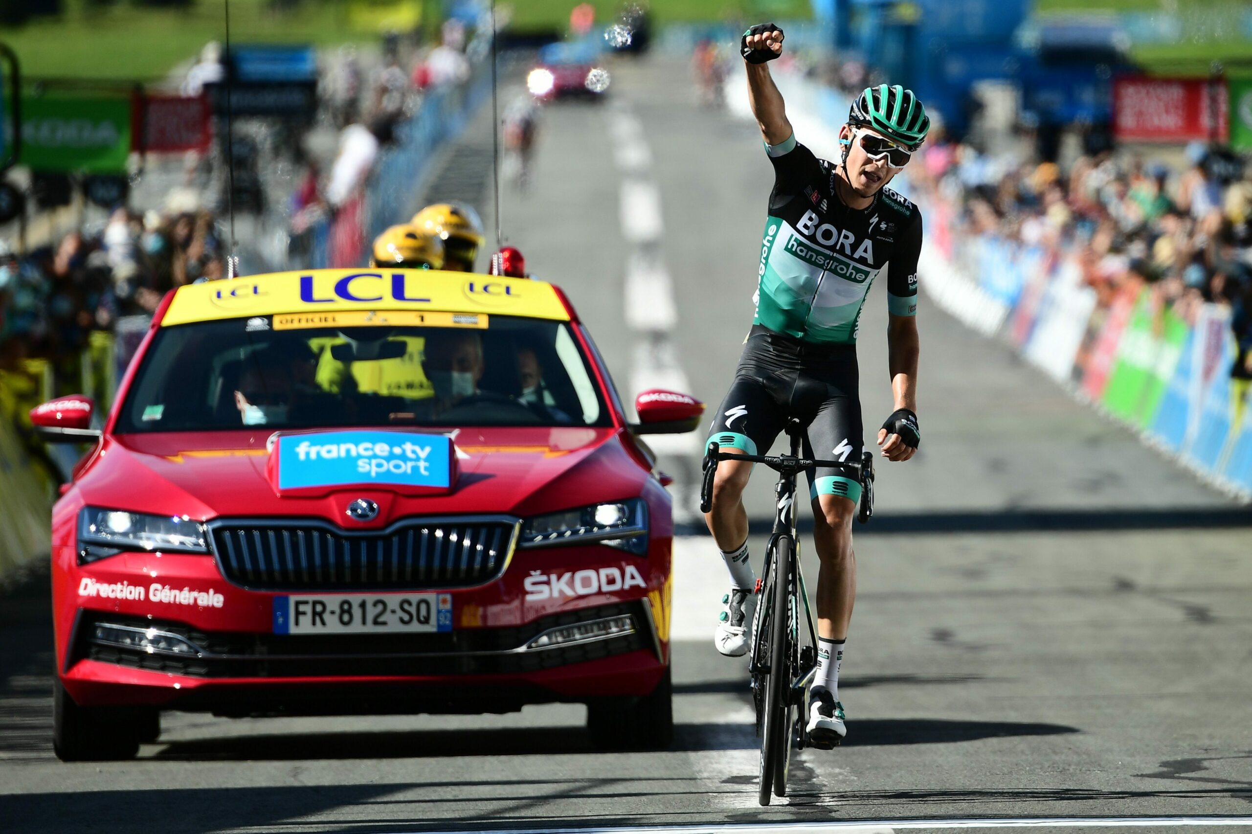 Леннард Кемна выиграл четвёртый этап велогонки «Критериум Дофине»