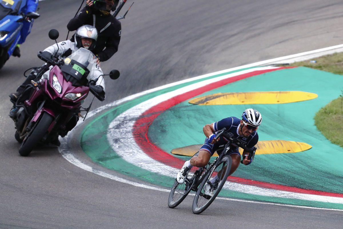 Швейцария требует от UCI вернуть миллионы евро за несостоявшийся чемпионат мира по велоспорту