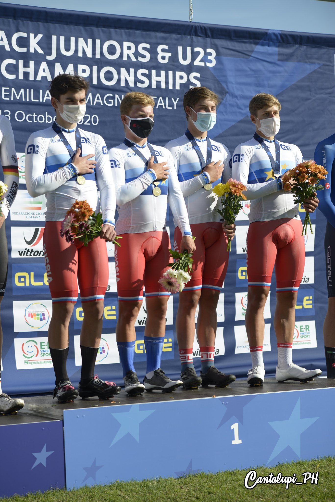 Российские велогонщики завоевали девять медалей в первые два дня чемпионата Европы на велотреке