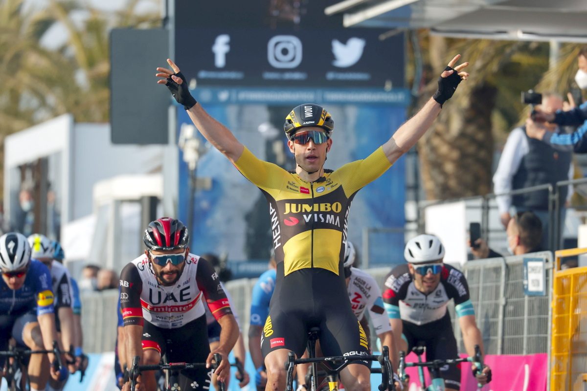Ваут ван Арт выиграл первый этап велогонки “Тиррено — Адриатико”