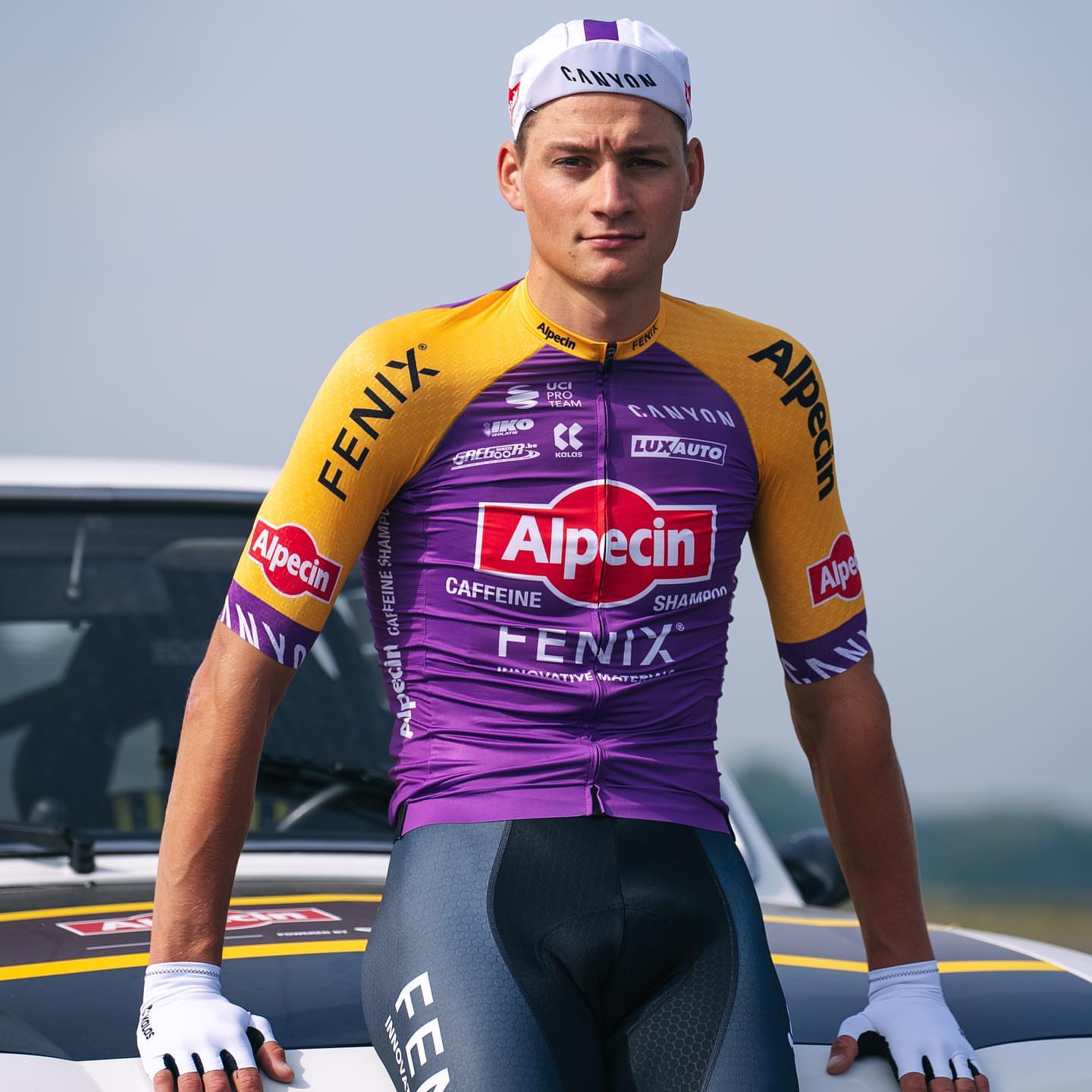 UCI разрешил Alpecin — Fenix надеть специальную майку Poupou в первый день «Тур де Франс»