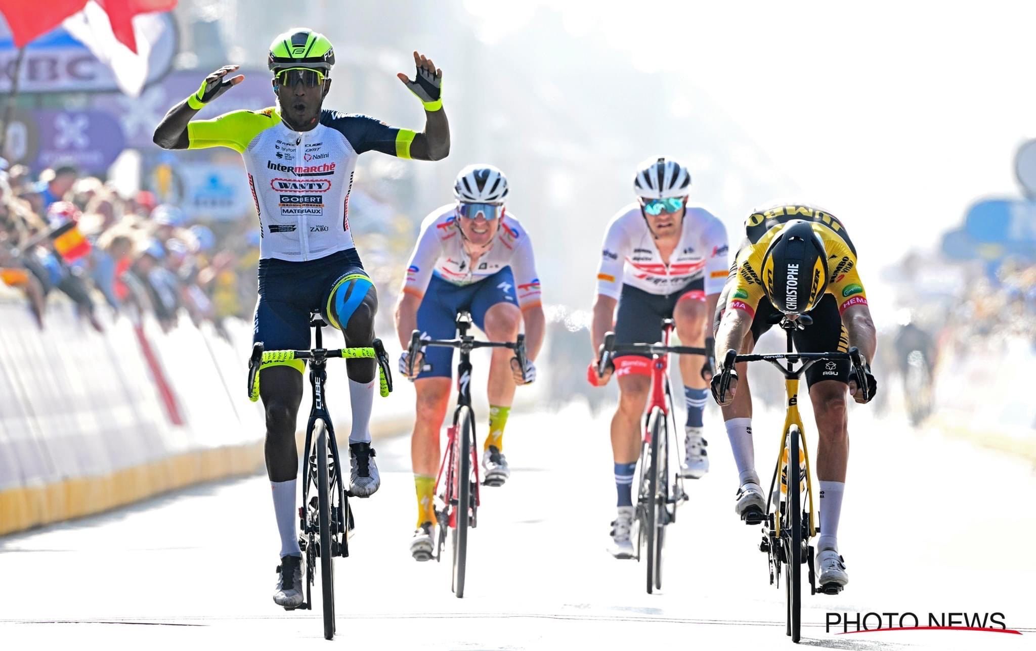 Биниам Гирмай выиграл велогонку «Гент — Вевельгем — 2022»