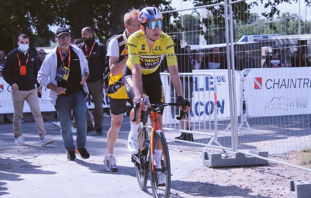 Ваут ван Арт делает дубль на велогонке «Критериум Дофине»