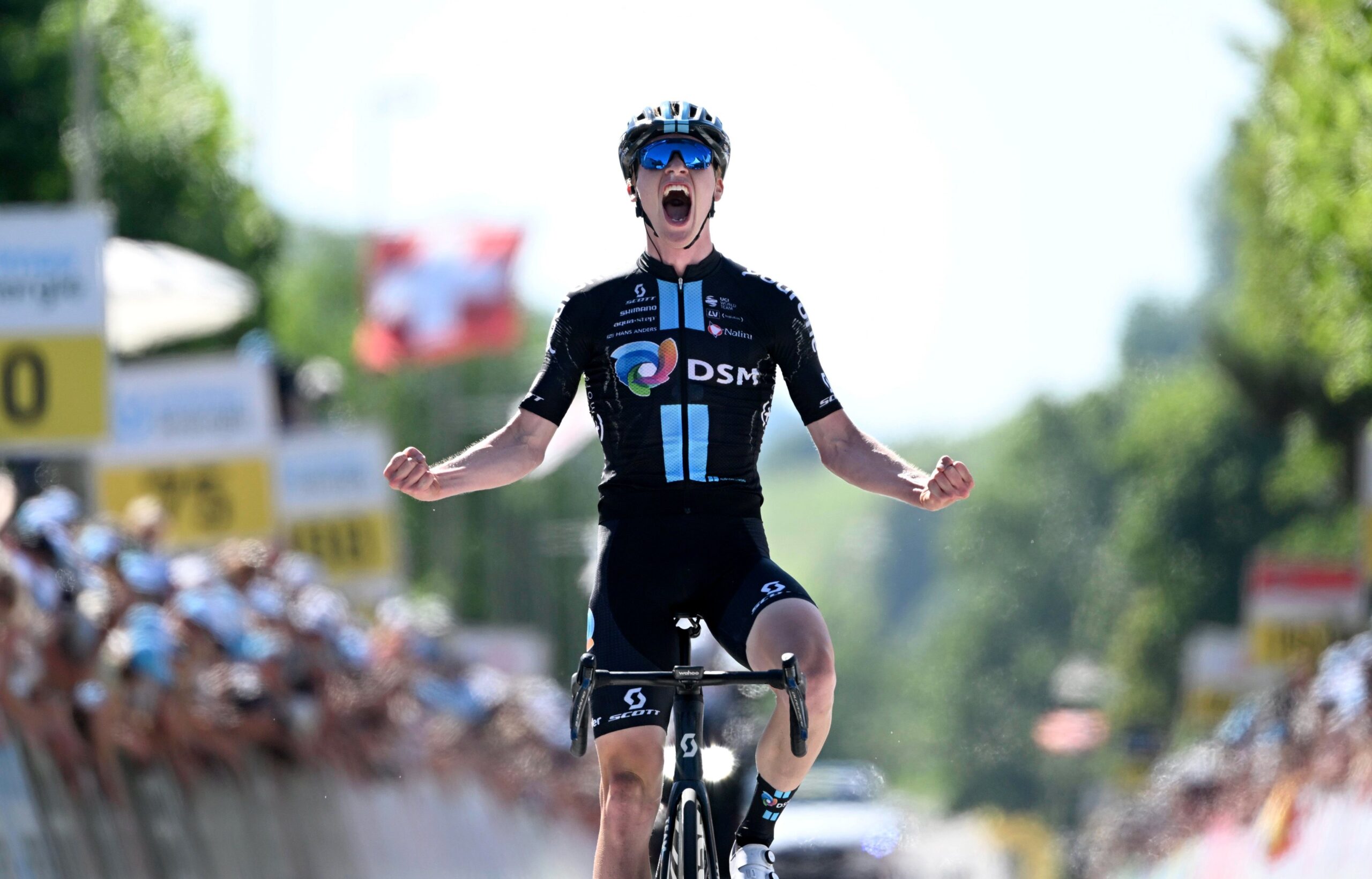 Андреас Лекнессунд из отрыва выиграл второй этап «Тура Швейцарии»