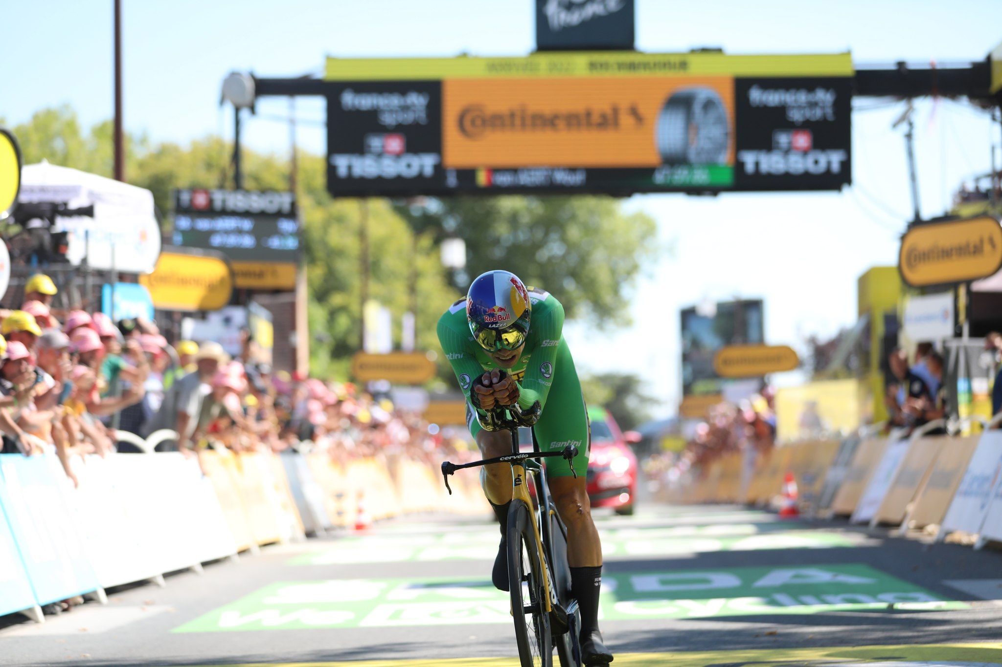 Ваут ван Арт выиграл двадцатый этап «Тур де Франс»