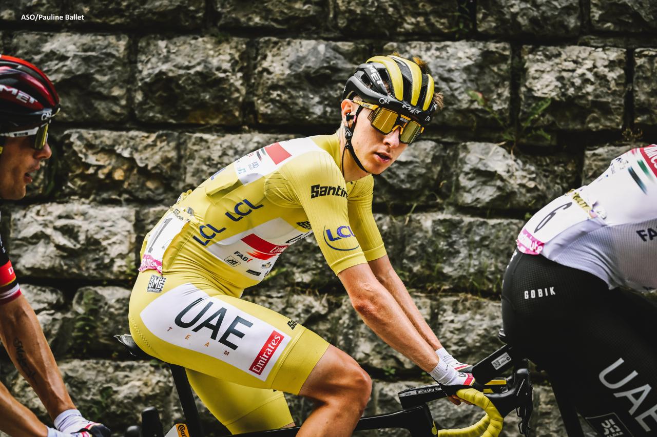 Власов — шестой, Поги — лидер: UCI обновил индивидуальный рейтинг велогонщиков