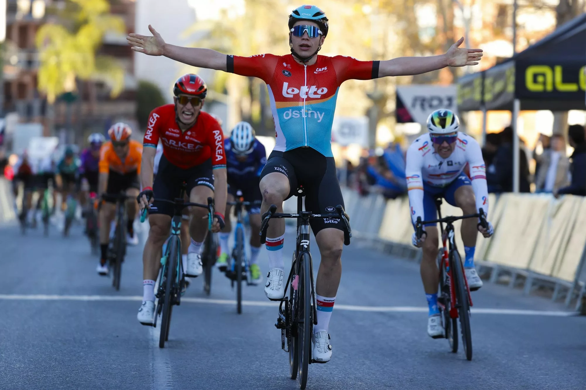 Арно Де Ли в спринте выиграл велогонку Clàssica Comunitat Valenciana