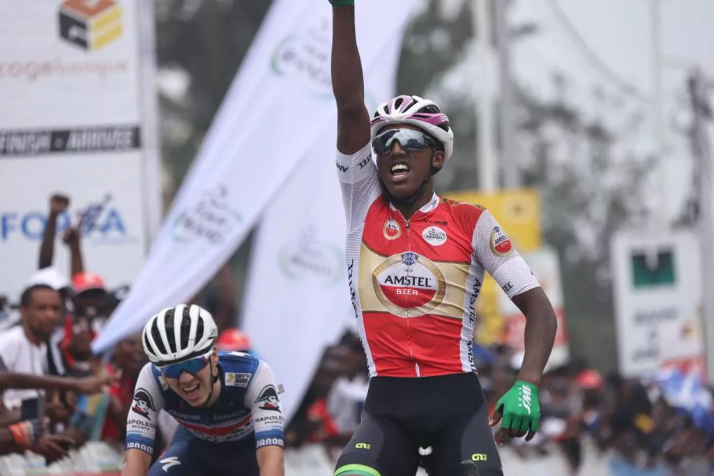 Хенок Мулубрхан стал быстрейшим на третьем этапе «Тура Руанды»