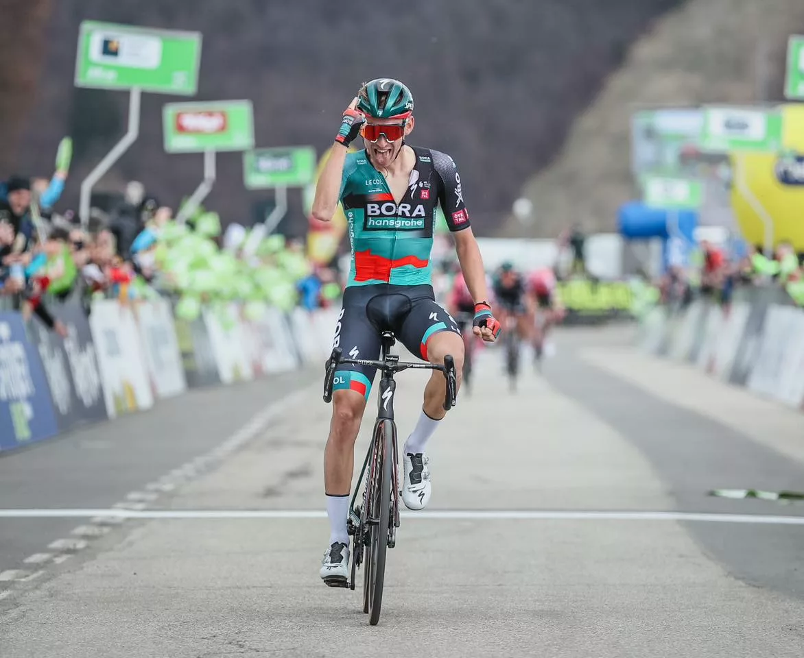 Леннард Кемна выиграл тяжелейший третий этап «Тура Альп»