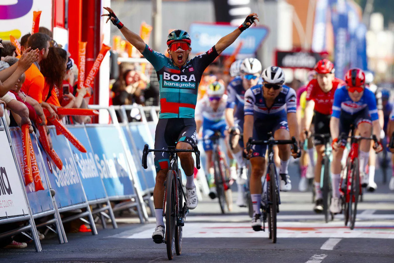 Серхио Игита одержал победу на пятом этапе «Тура Страны Басков»