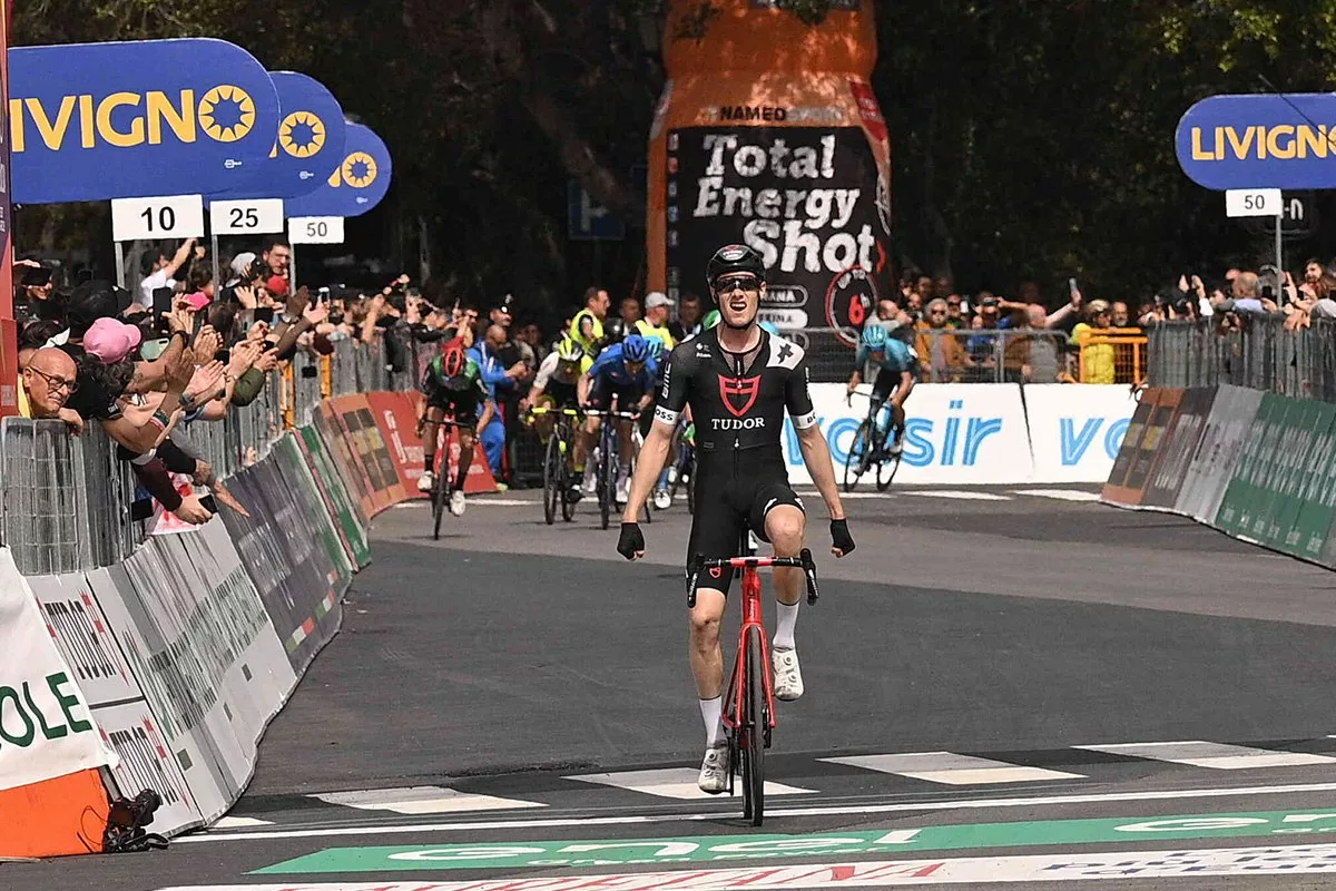 Джоел Сутер стал лучшим на третьем этапе велогонки «Тур Сицилии»
