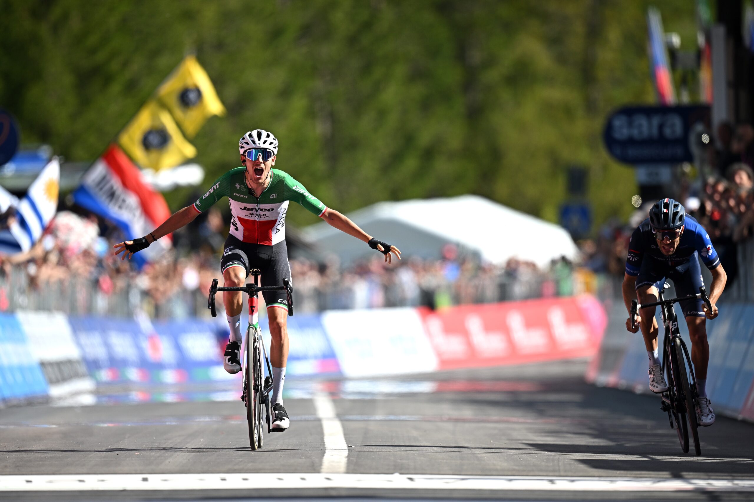 «Джиро д’Италия — 2023»: Филиппо Зана выиграл у Тибо Пино борьбу за 18-й этап велогонки