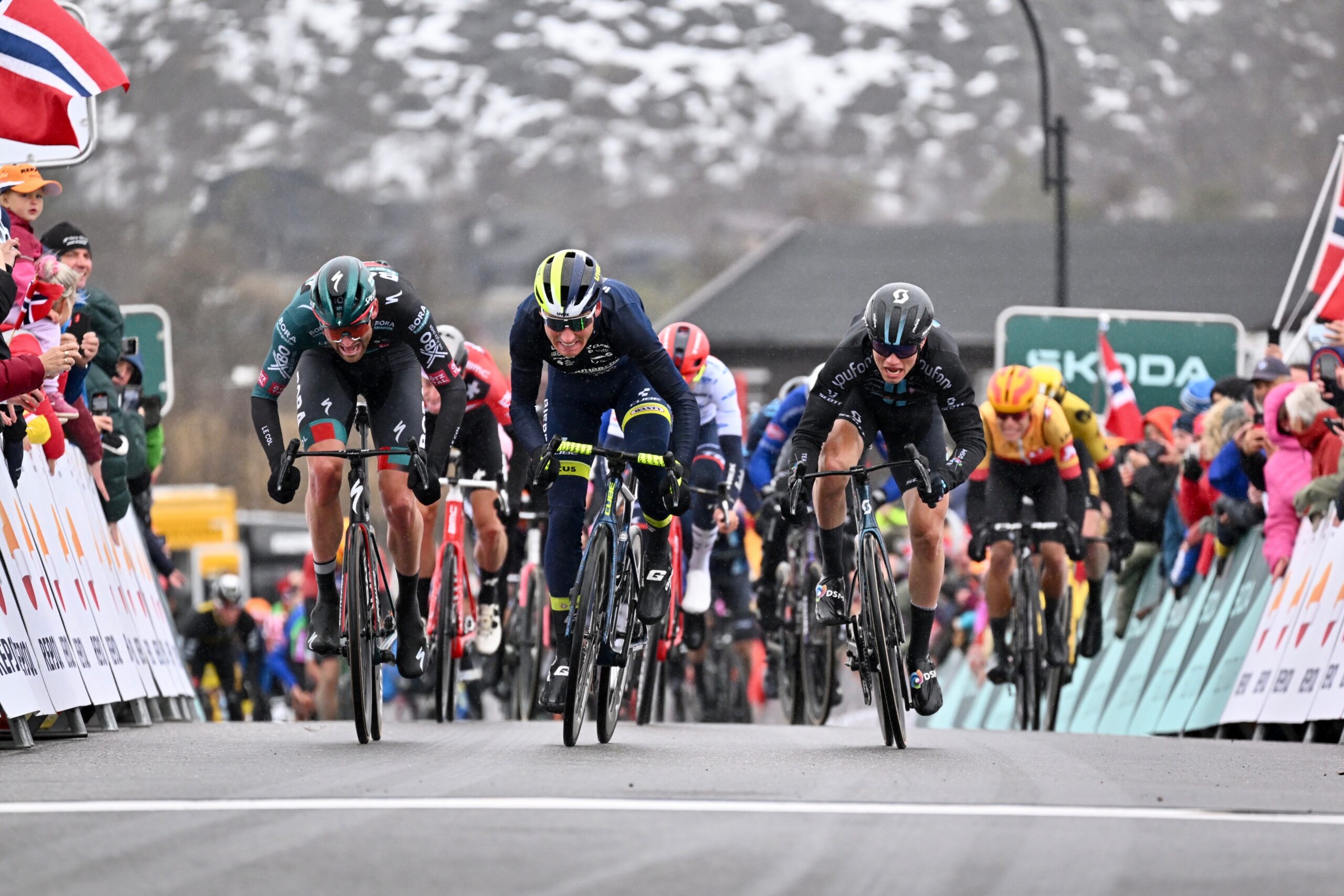 Мике Тёниссен одержал победу на сокращённом первом этапе «Тура Норвегии»