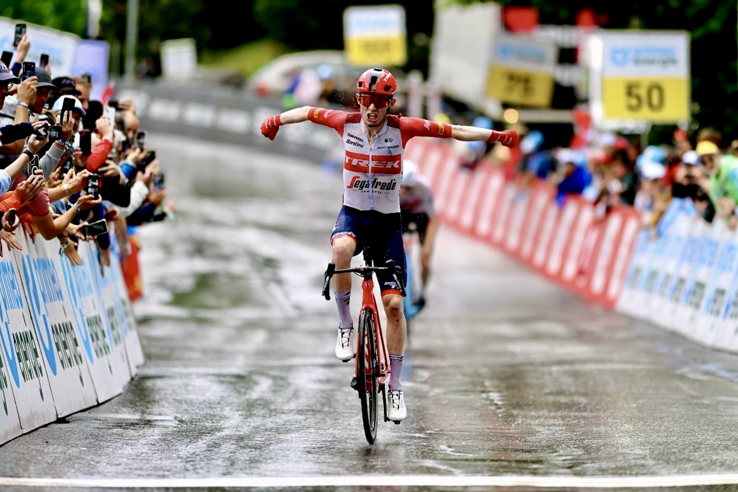 Маттиас Скьелмос Йенсен одержал победу на третьем этапе «Тура Швейцарии»