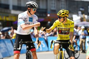 Тадей Погачар (слева) и Йонас Вингегор. Фото: Nico Vereecken