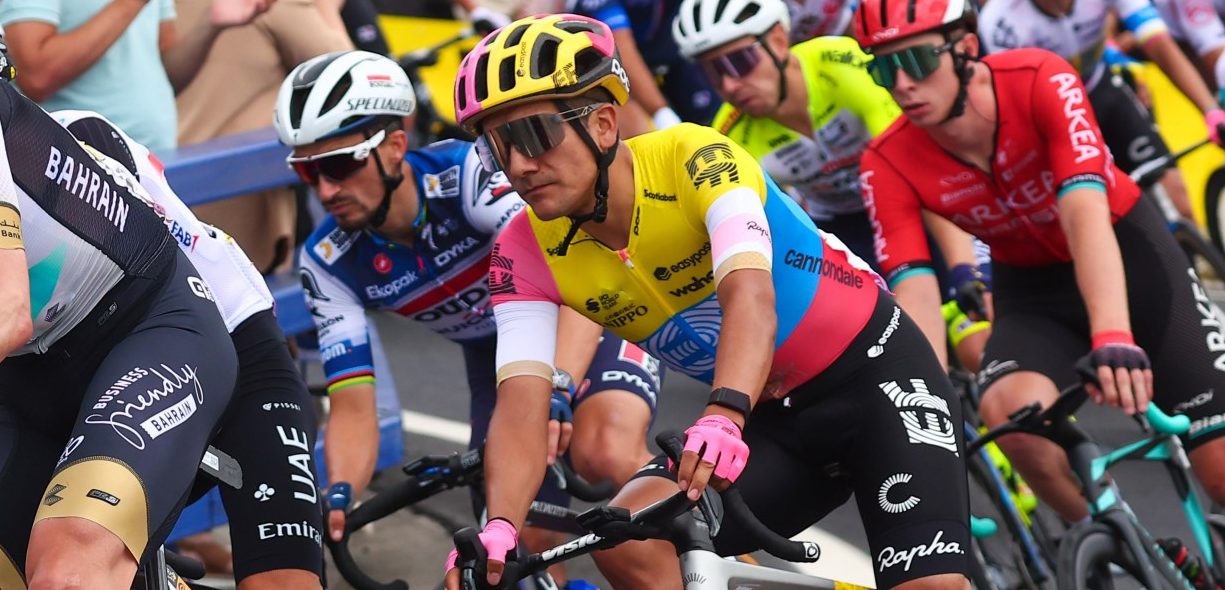 Капитан EF Education — EasyPost сходит с «Тур де Франс» из-за перелома коленной чашечки