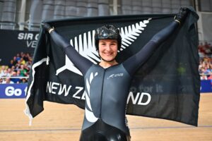 Эллесс Эндрюс