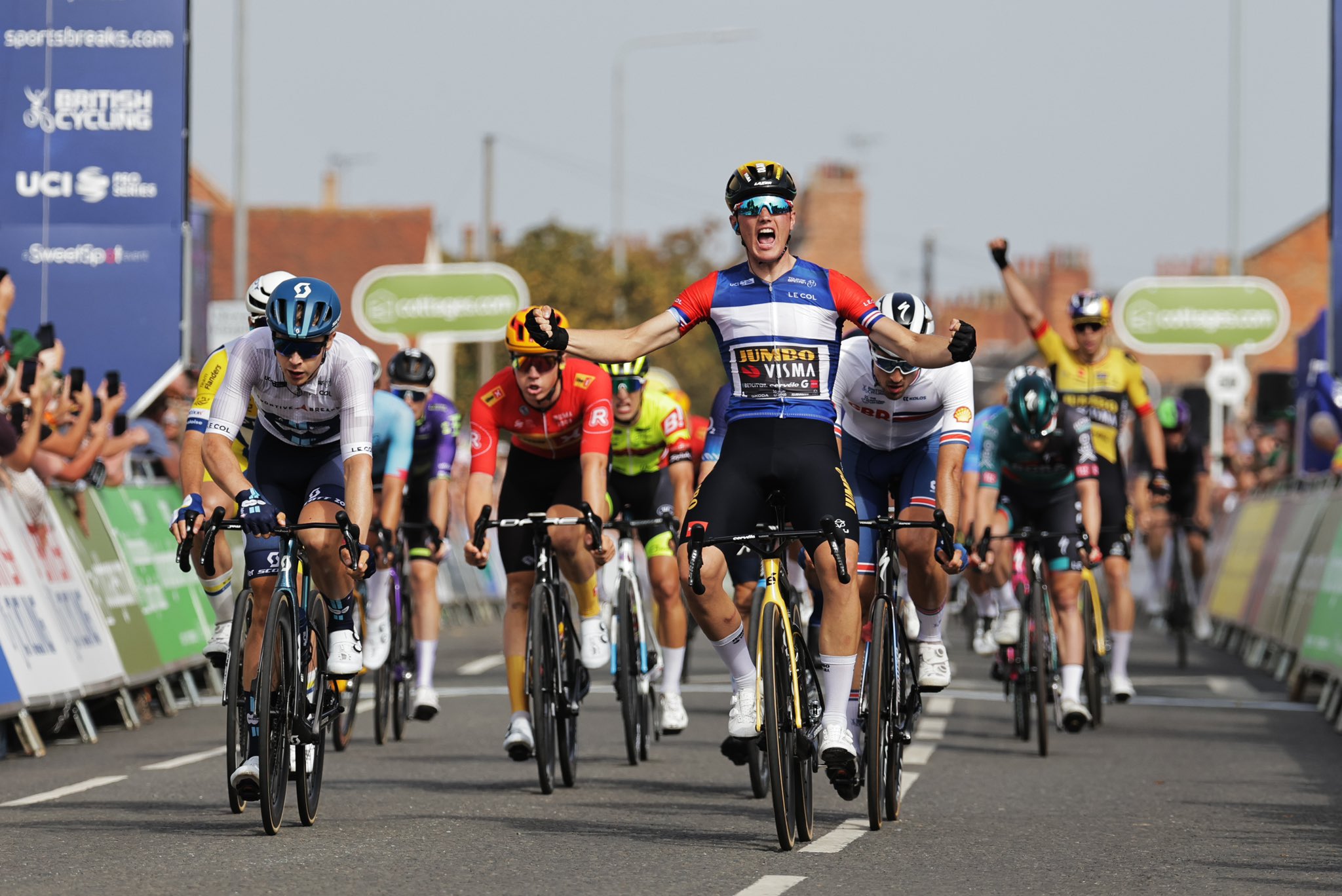 Олав Кой одержал победу на четвёртом этапе велосипедного «Тура Британии»