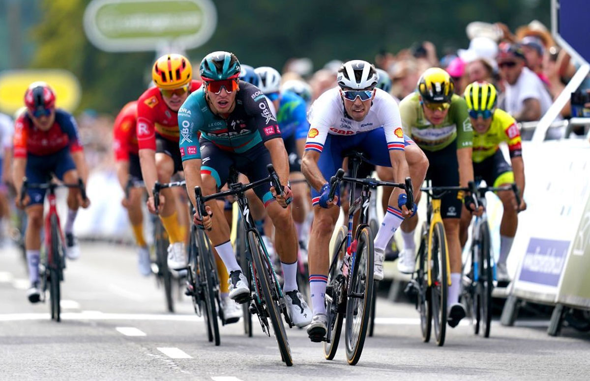 Данни ван Поппель выиграл шестой этап велосипедного «Тура Британии»