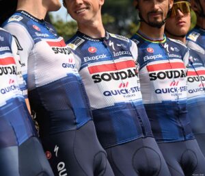 Команда Soudal — Quick Step. Фото: Sirotti