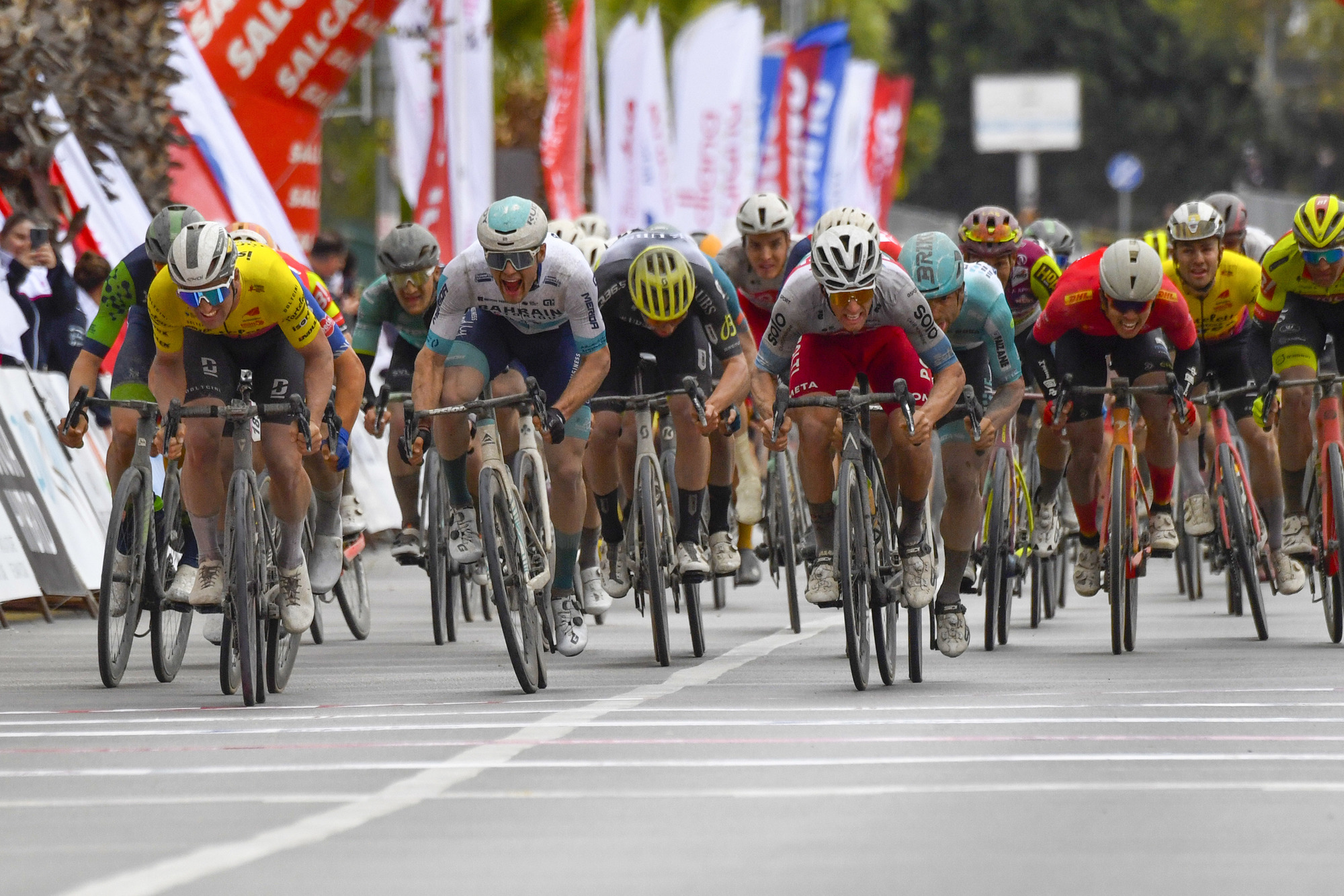 Тимоти Дюпон выиграл спринт на первом этапе «Тура Антальи»