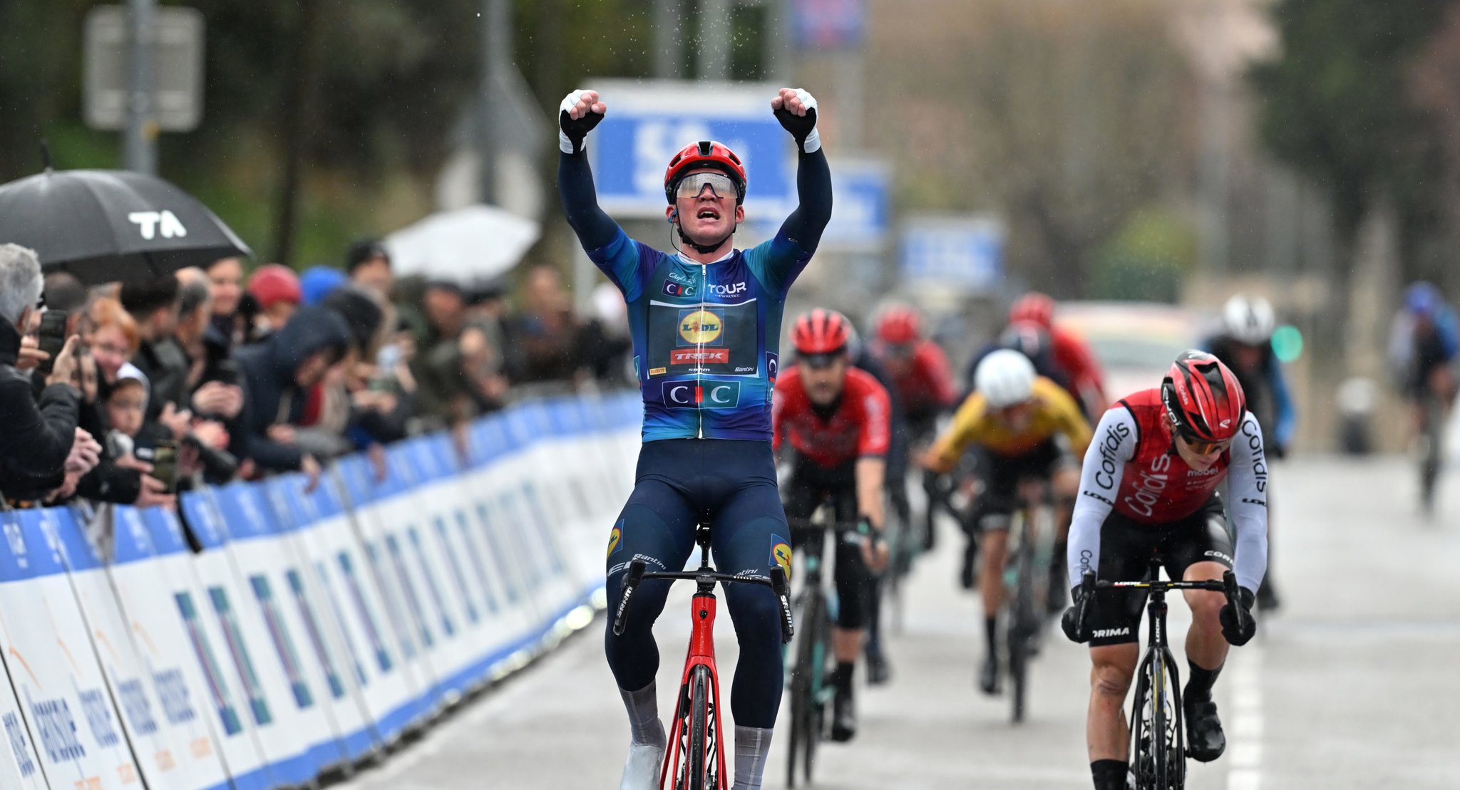 Мадс Педерсен выиграл второй этап «Тура Прованса»