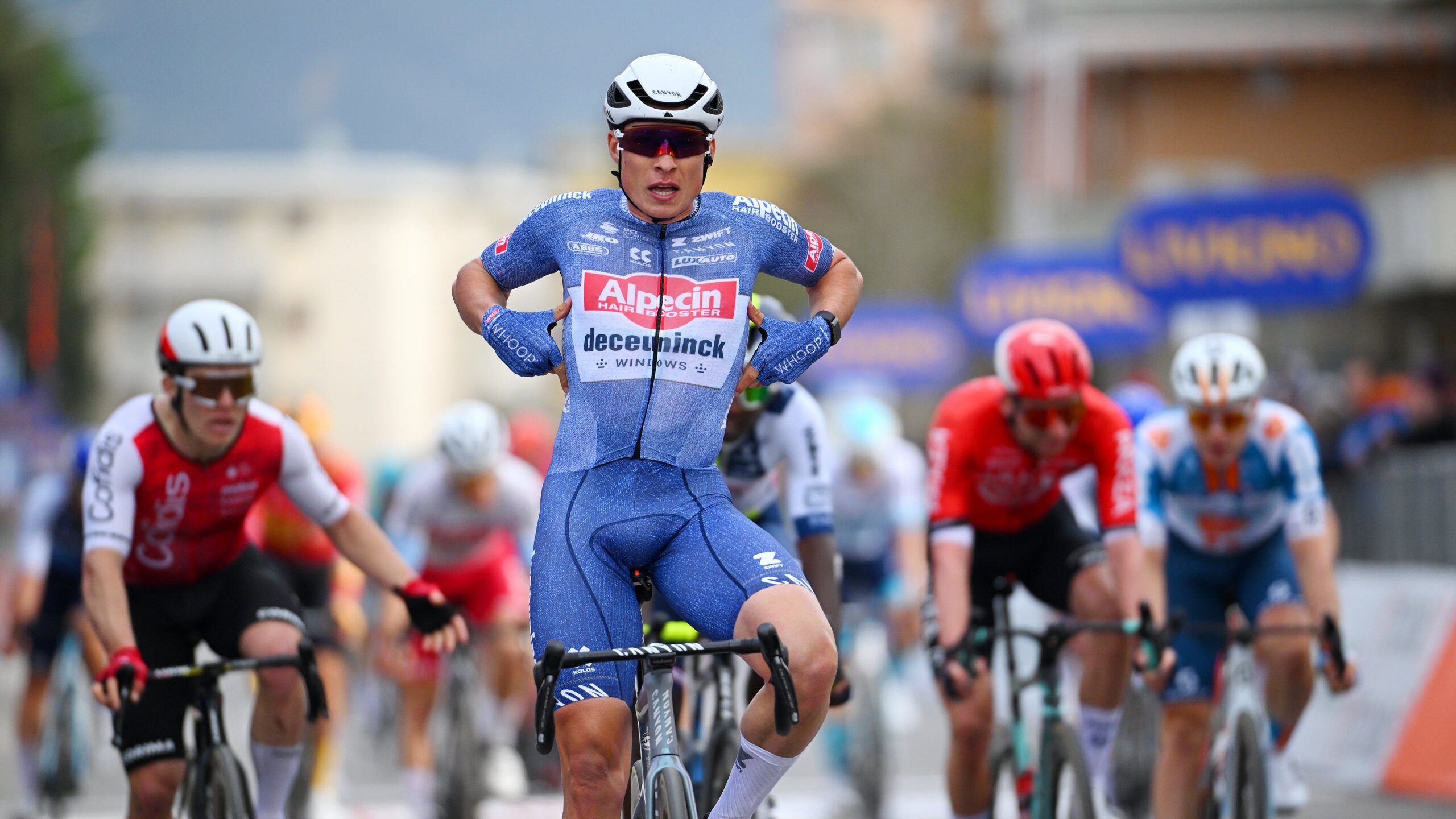 Йеспер Филипсен выиграл второй этап велогонки «Тиррено — Адриатико»