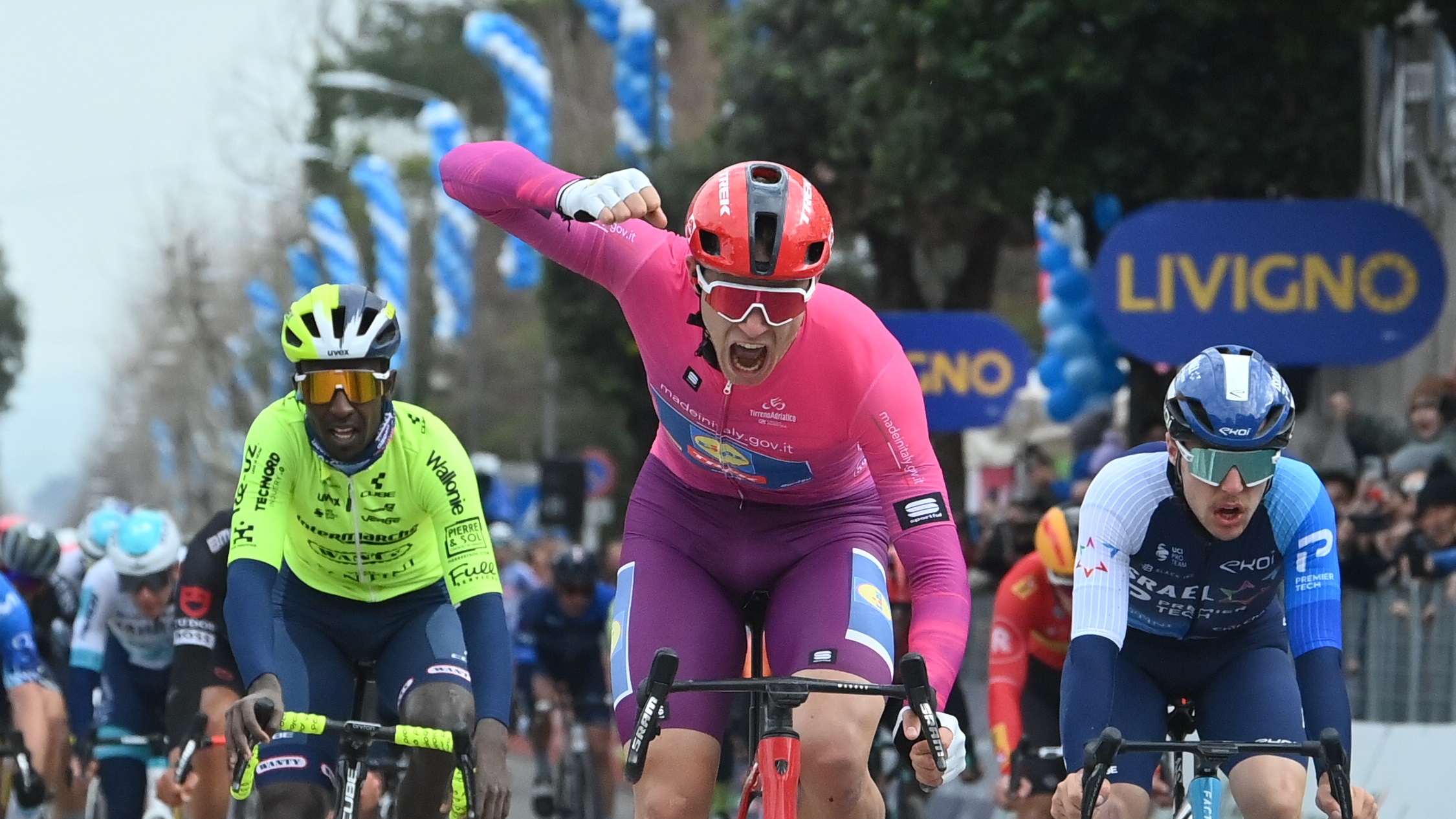 Джонатан Милан выиграл четвёртый этап велогонки «Тиррено — Адриатико»