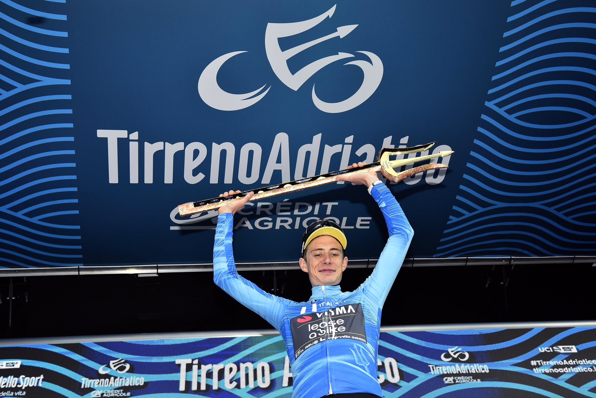 Йонас Вингегор выиграл велогонку «Тиррено — Адриатико»