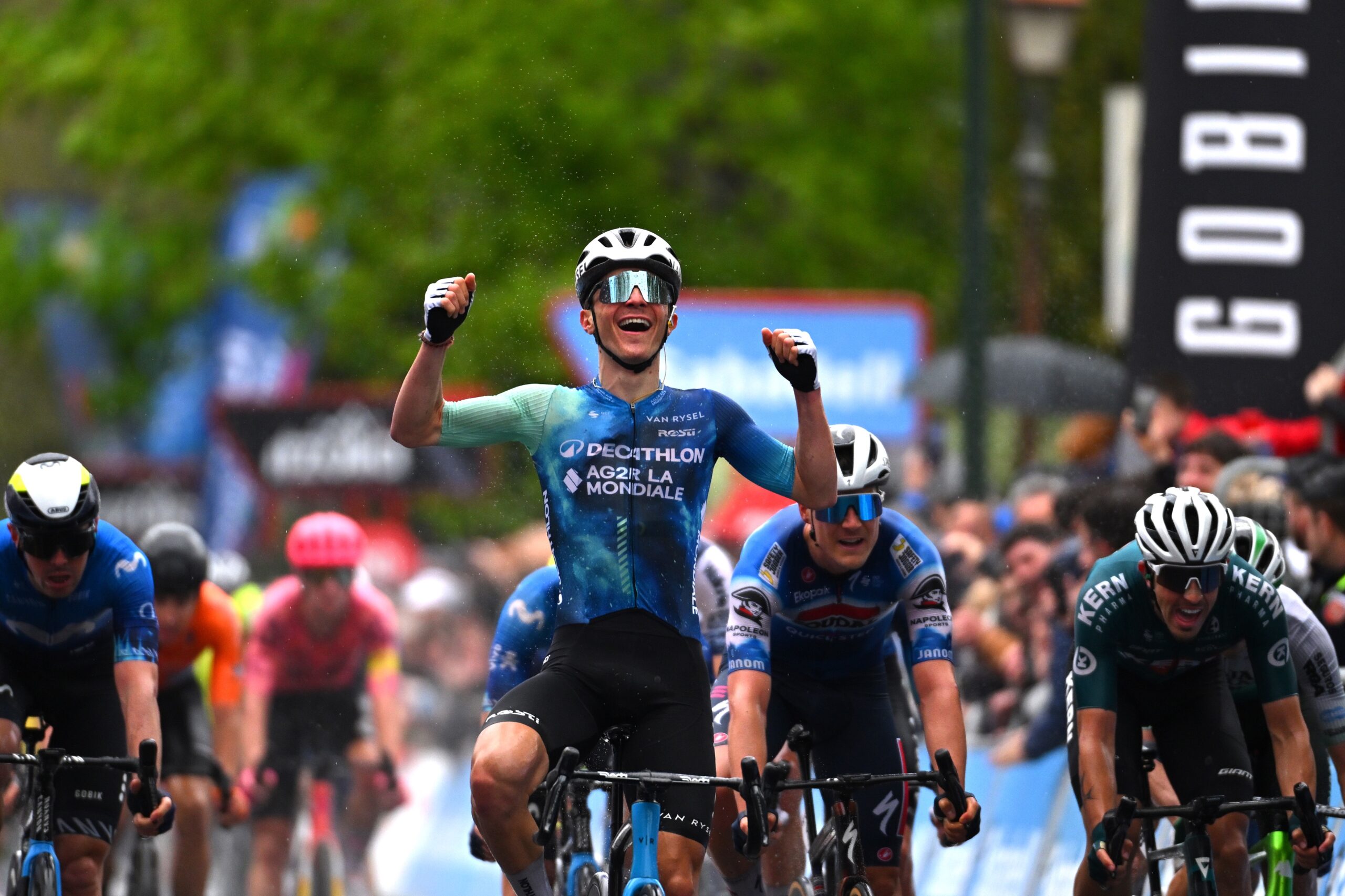 Поль Лапейра одержал победу на втором этапе велогонки «Тур Страны Басков»