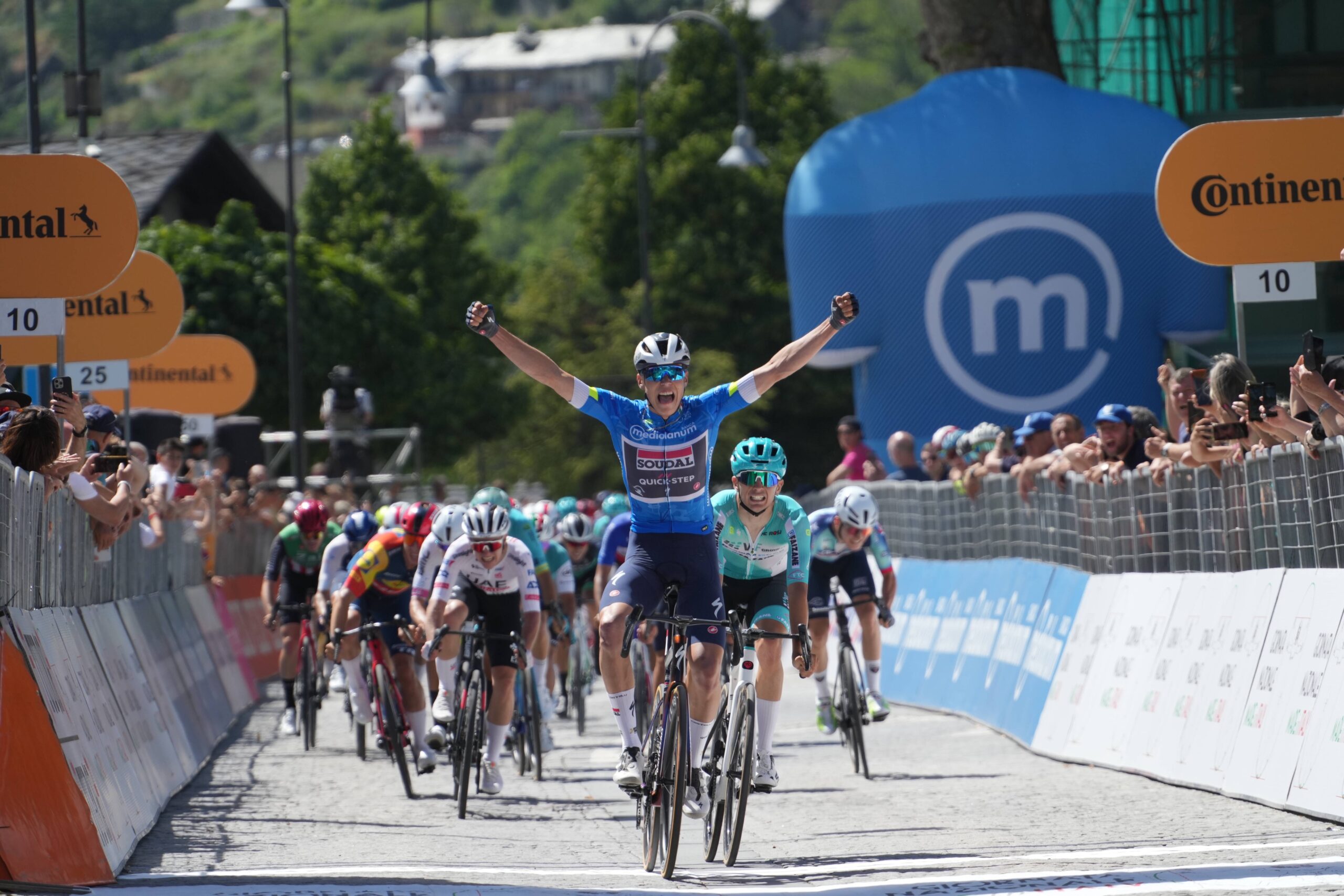 Поль Манье одержал победу на втором этапе Giro Next Gen