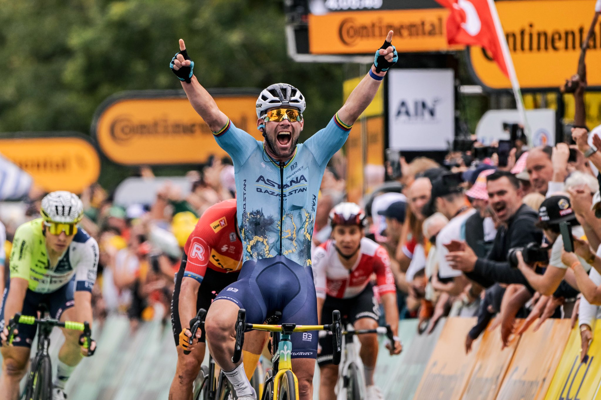 Марк Кавендиш одержал историческую победу на «Тур де Франс»