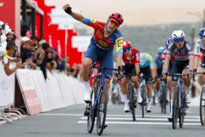 Джонатан Милан