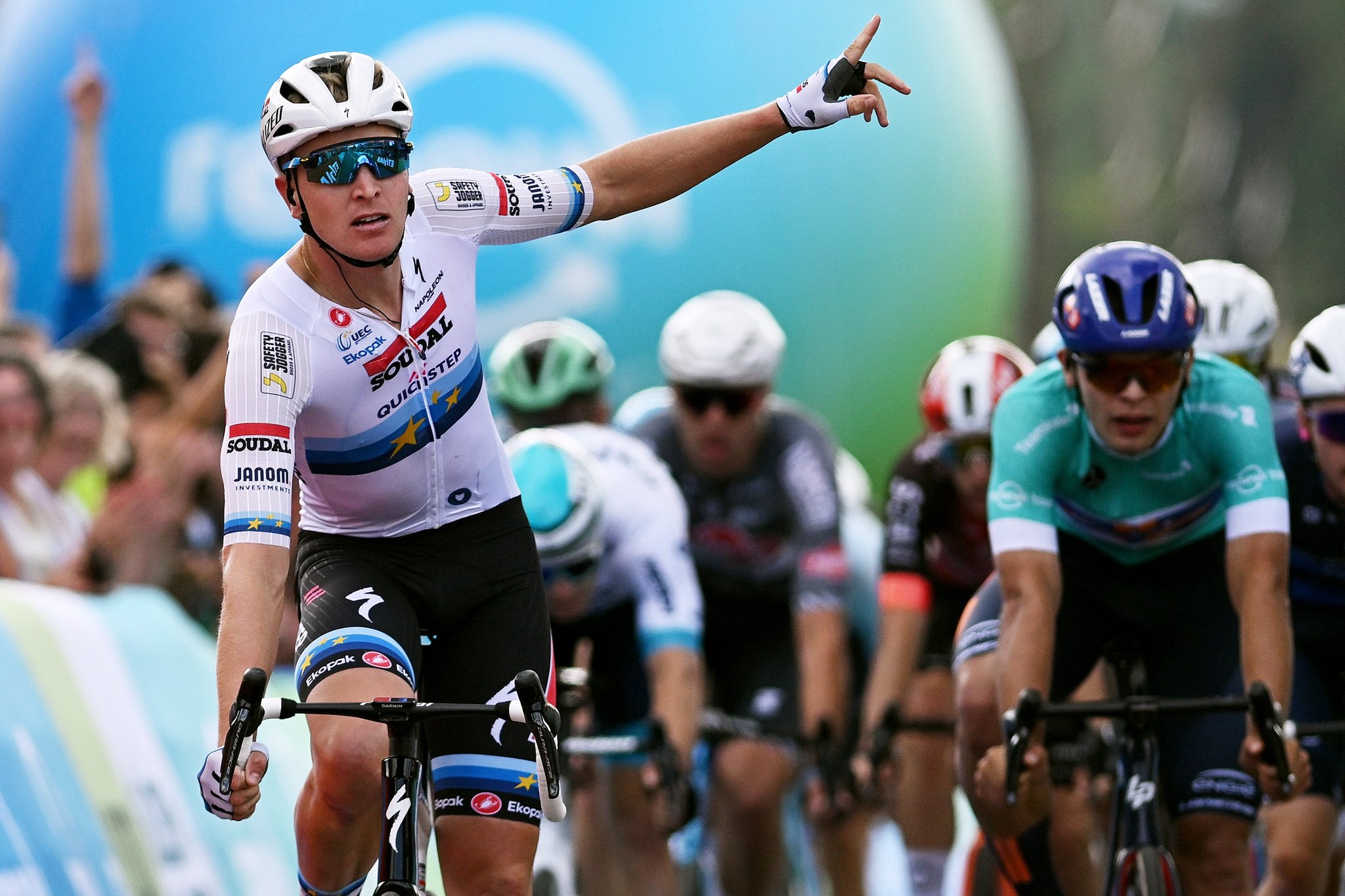 Тим Мерлир одержал лёгкую победу на четвёртом этапе Renewi Tour