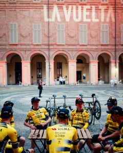 Велокоманда Visma | Lease a Bike пострадала от кражи на «Вуэльта Испании»