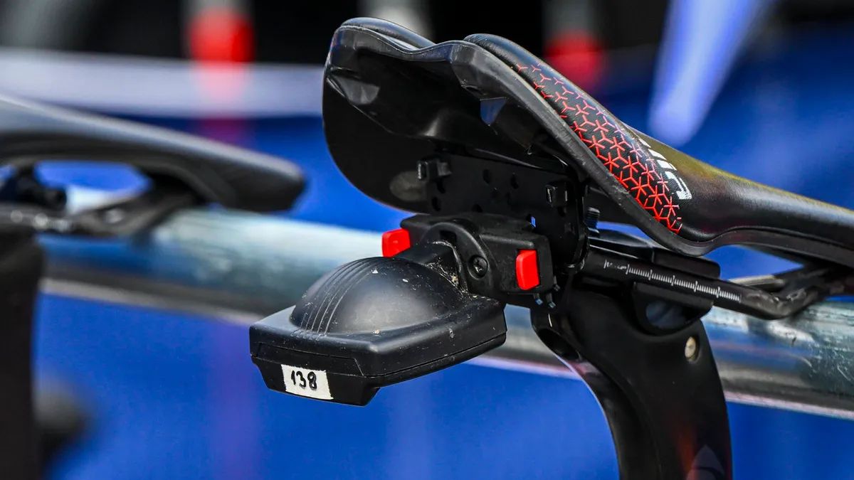 Большой Брат для пелотона: как GPS-трекеры будут спасать гонщиков в Руанде