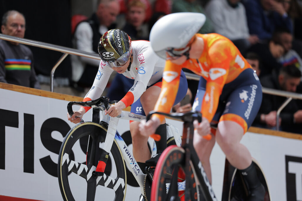 Хетти ван де Воу и Мина Сато Хетти ван де Воу и Мина Сато