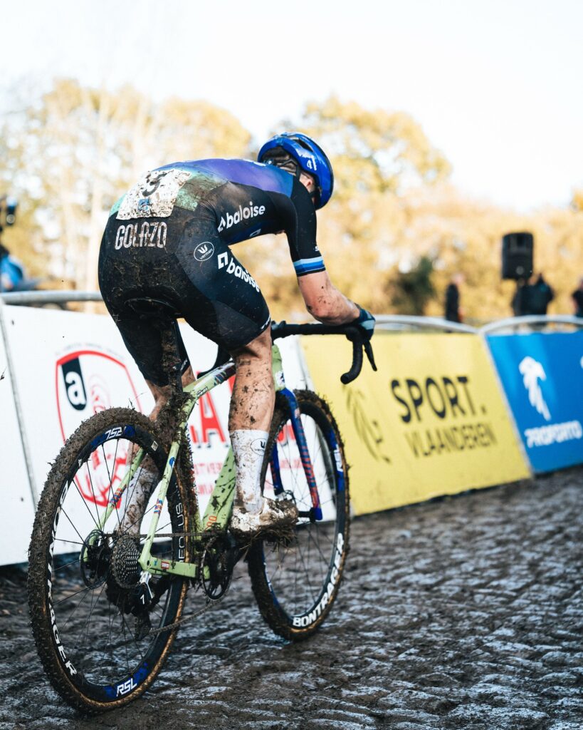 Baloiseglowilions 20251101 212504 3060095213