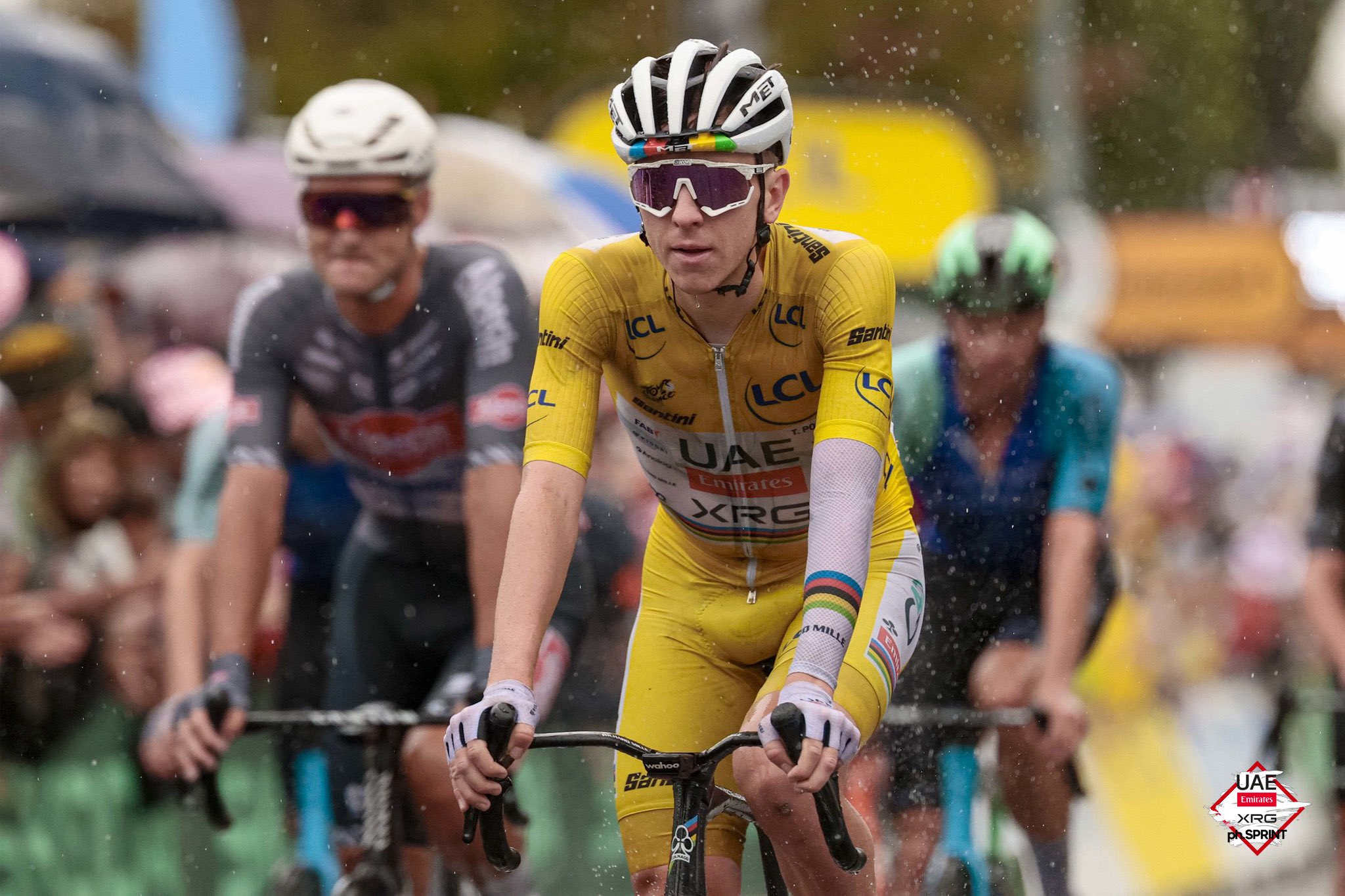 UAE Emirates — XRG скрывала травму Погачара на «Тур де Франс»