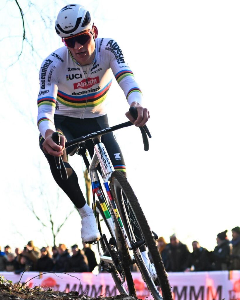 605770216 18519611842068338 1057591316955885146 n