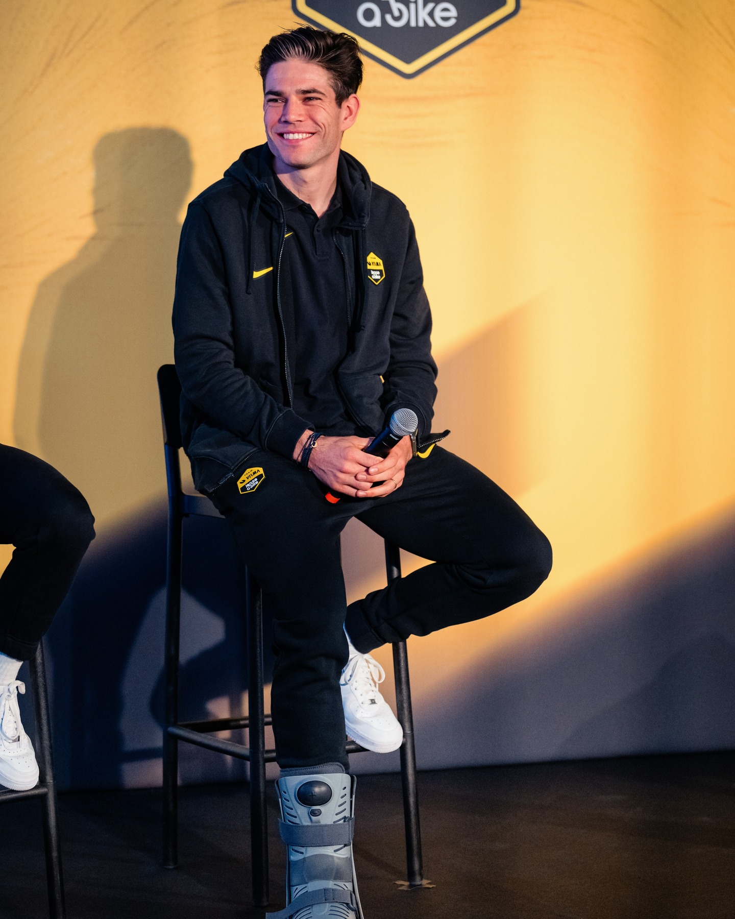 &laquo;Мои ладони меньше, чем у Матье&raquo;: откровенное интервью Ваута ван Арта