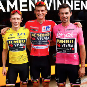 Йонас Вингегор, Сепп Кусс и Примож Роглич в 2023 году завоевали для Jumbo-Visma победы на Тур де Франс, Вуэльте Испании и Джиро д'Италии