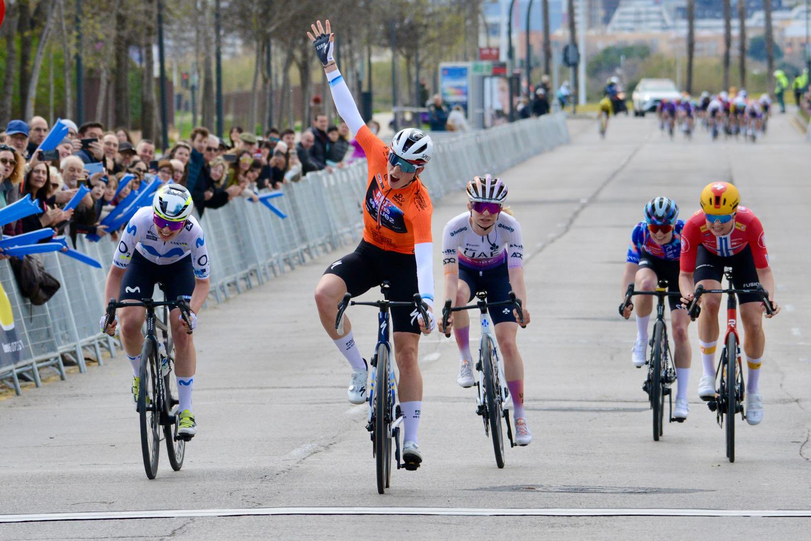 Воллеринг сделала дубль: победа на этапе и в генерале на испанской многодневке Setmana Valenciana