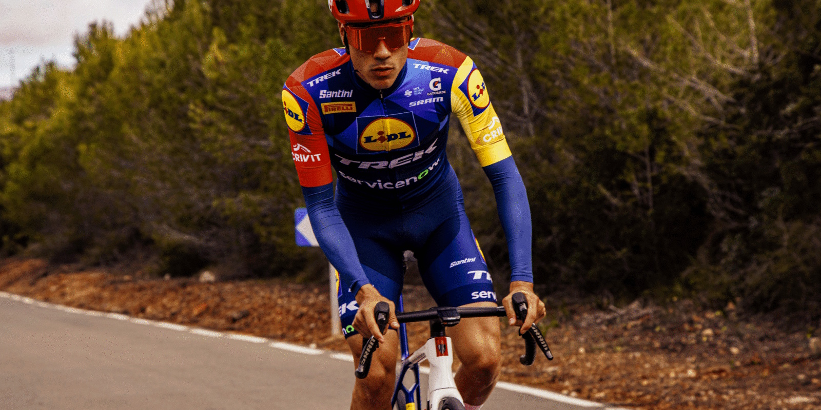 Хуан Аюсо дебютирует за Lidl-Trek на «Вольте Алгарве»